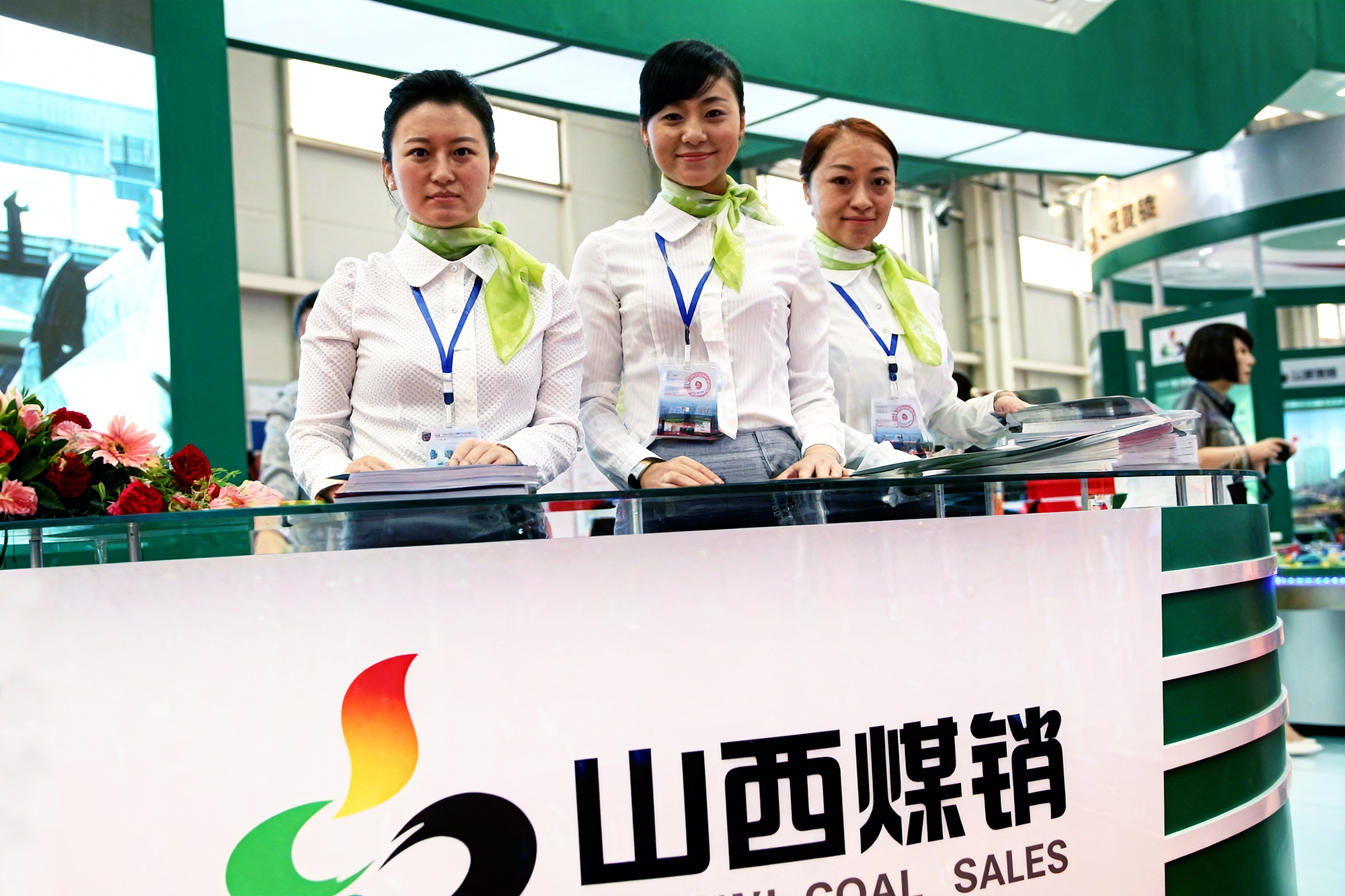 jimeng-2025-12-05-8784-重新生成一张高清图,高清摄影.png jimeng-2025-12-05-8784-重新生成一张高清图,高清摄影.png